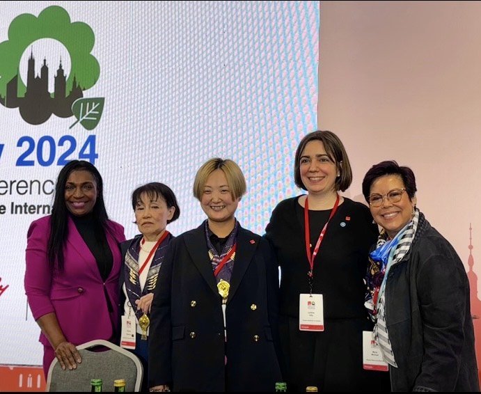 Dr Tann at ADI (Alzheimer’s Disease International) conference in Krakow, Poland